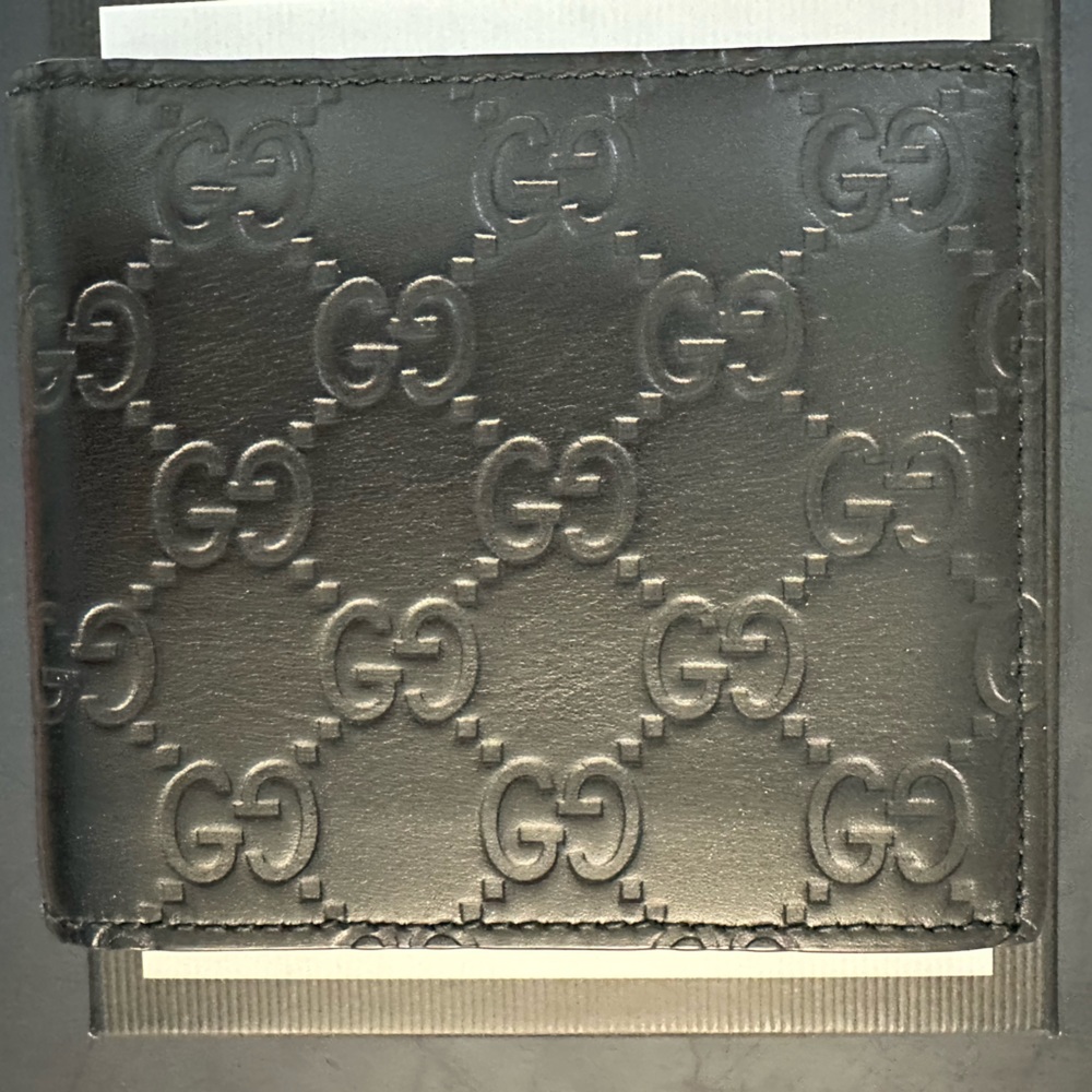 Gucci Wallet In Pristine Condition - image 1